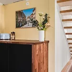 בית נופש Dinbnb Homes I Bergen's #1 I Jacuzzi & Fireplace & Balcony