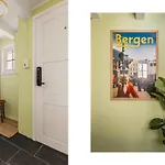 בית נופש Dinbnb Homes I Bergen's #1 I Jacuzzi & Fireplace & Balcony