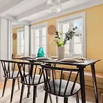 Dinbnb Homes I Bergen's #1 I Jacuzzi & Fireplace & Balcony *