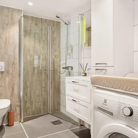 Dinbnb Homes I #1 In I Jacuzzi & Parking & Location Ferienhaus *